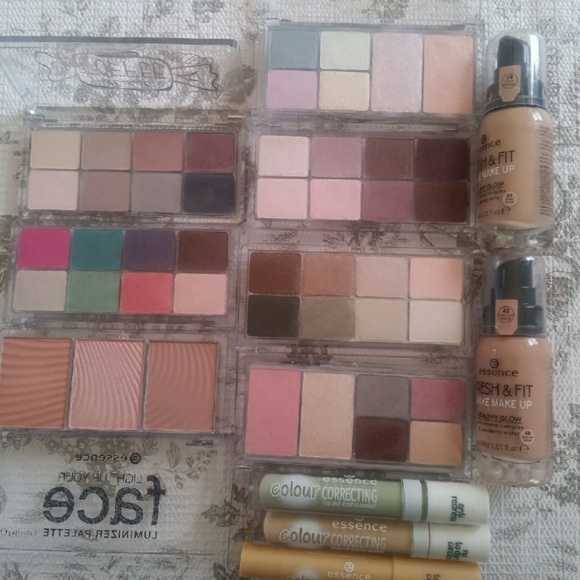 Essence Cosmetics bundle - Picture 5 of 8